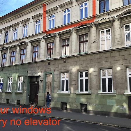 Perfect Location,Newly Decorated Modern, Large Place 60 M2, Really Quiet So You Can Have A Good Night Sleep, Ac, Netflix, Smart Tv, High-Speed Internet, World Famous New York Cafe Only 10 Minutes Walk Budapeste Exterior foto