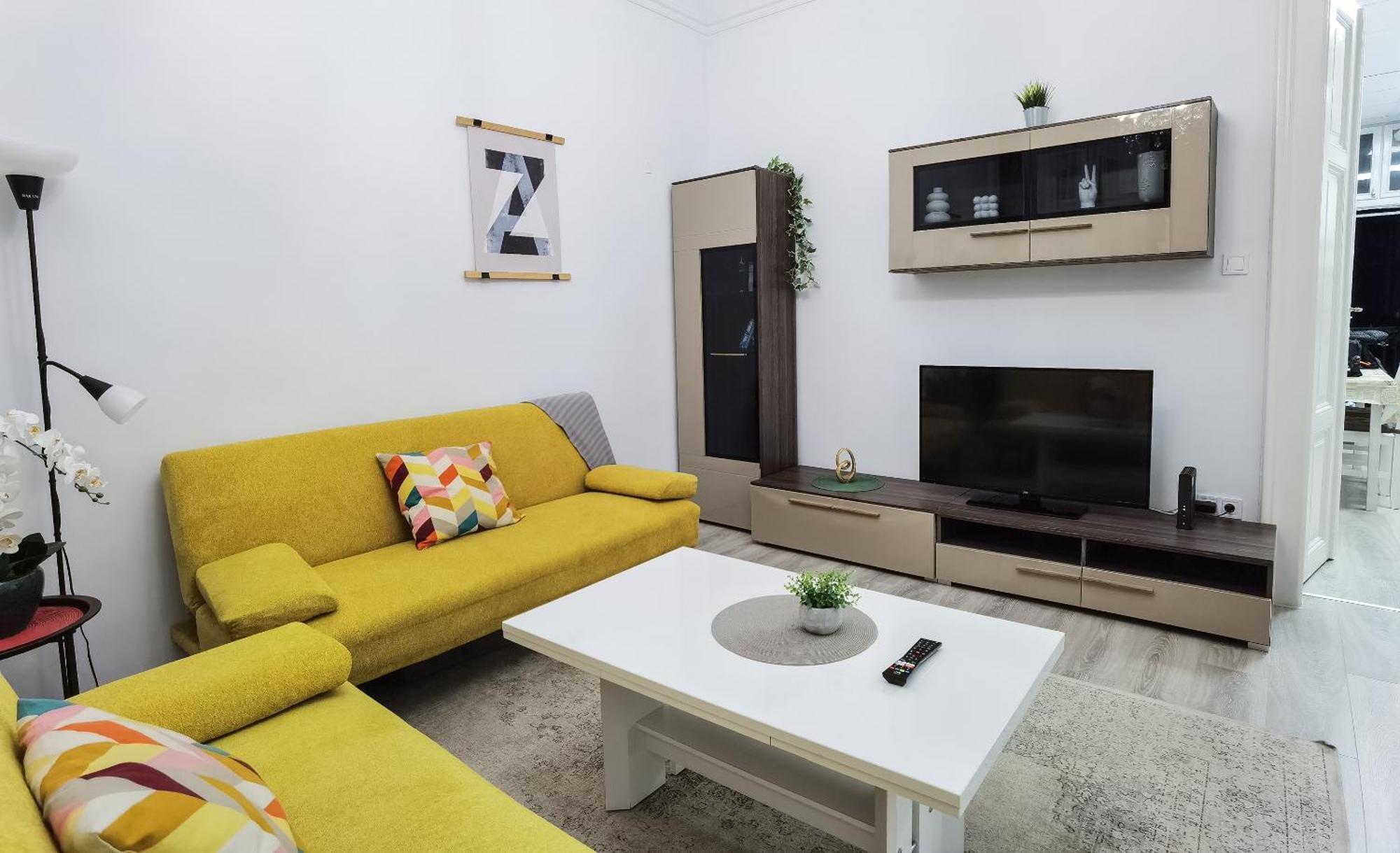Perfect Location,Newly Decorated Modern, Large Place 60 M2, Really Quiet So You Can Have A Good Night Sleep, Ac, Netflix, Smart Tv, High-Speed Internet, World Famous New York Cafe Only 10 Minutes Walk Budapeste Exterior foto