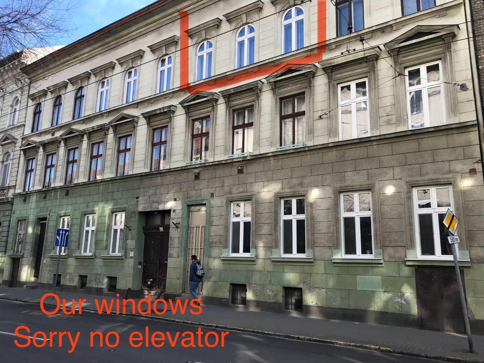 Perfect Location,Newly Decorated Modern, Large Place 60 M2, Really Quiet So You Can Have A Good Night Sleep, Ac, Netflix, Smart Tv, High-Speed Internet, World Famous New York Cafe Only 10 Minutes Walk Budapeste Exterior foto