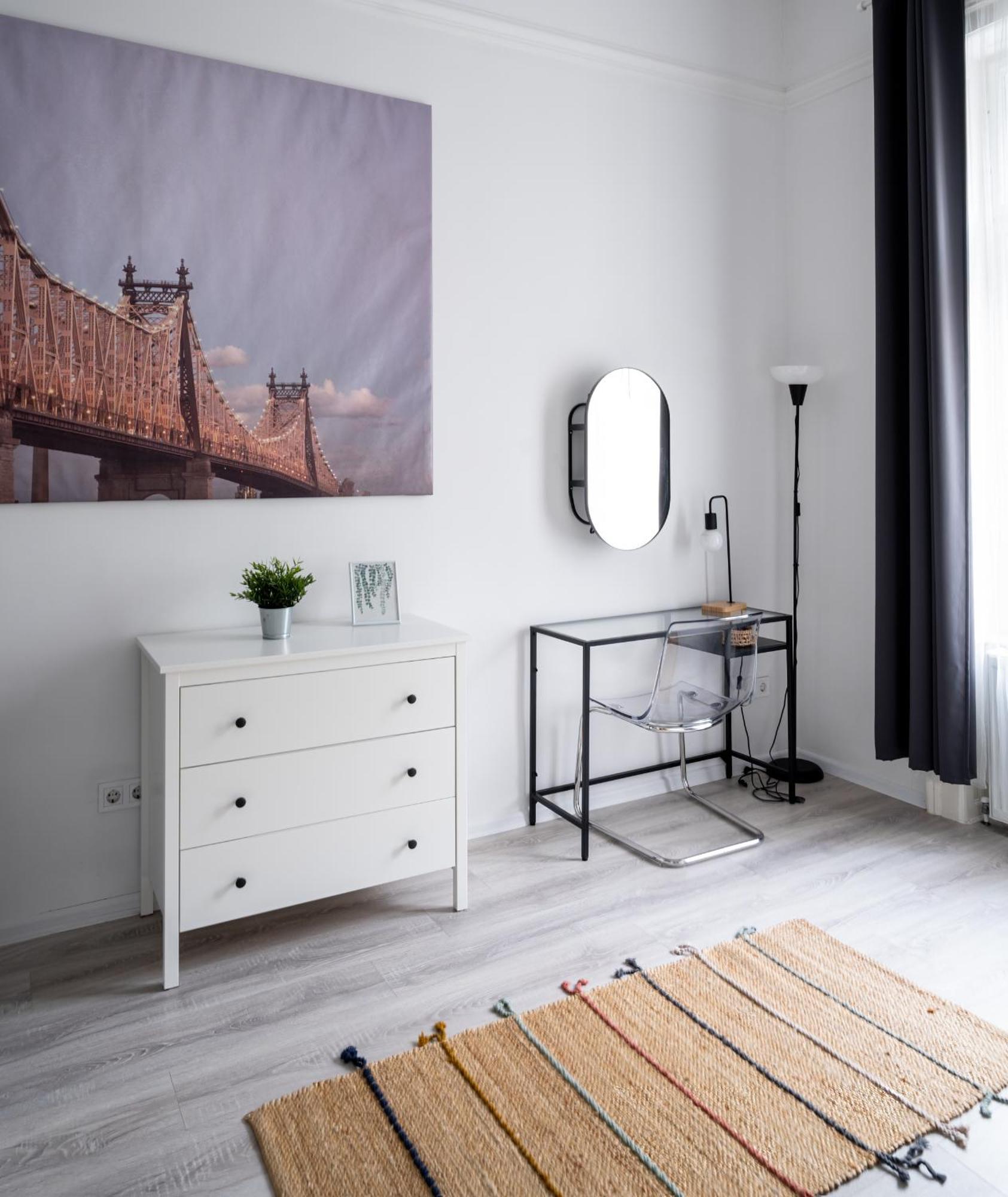 Perfect Location,Newly Decorated Modern, Large Place 60 M2, Really Quiet So You Can Have A Good Night Sleep, Ac, Netflix, Smart Tv, High-Speed Internet, World Famous New York Cafe Only 10 Minutes Walk Budapeste Exterior foto